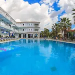 Ξενοδοχείο Holidays 2*