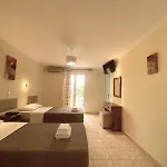 Ξενοδοχείο Holidays