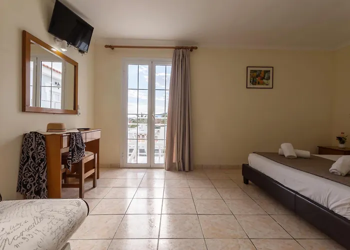 Hotel Holidays Laganas
