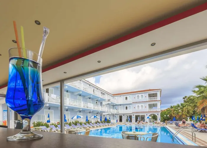 Hotel Holidays 2*