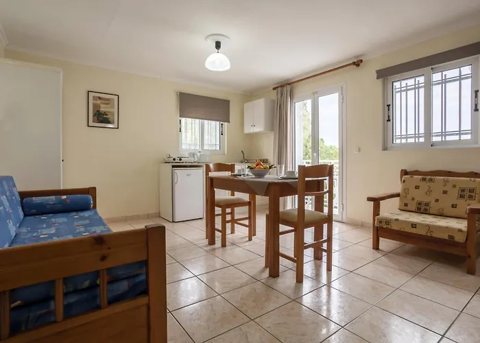 Hotel Holidays Laganas