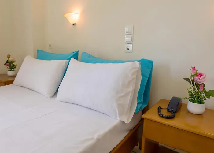 Hotel Holidays 2*