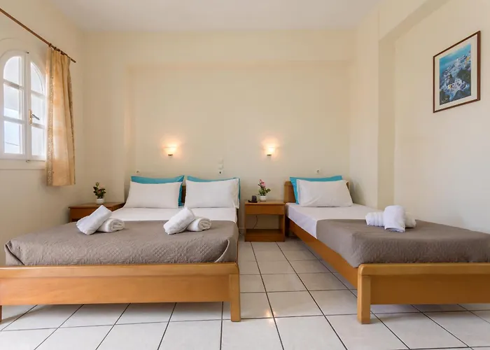 Hotel Holidays 2*