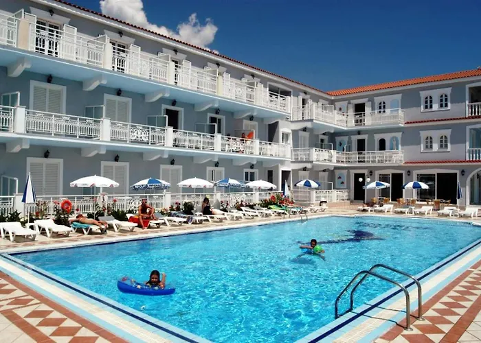Holidays Hotel 2*