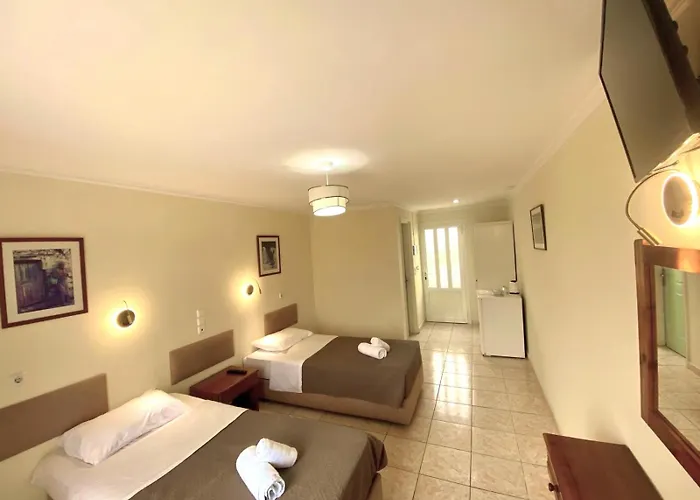 Holidays Hotel 2*