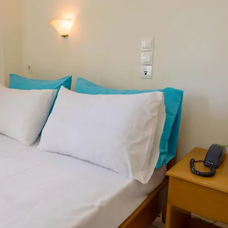 Hotel Holidays 2*