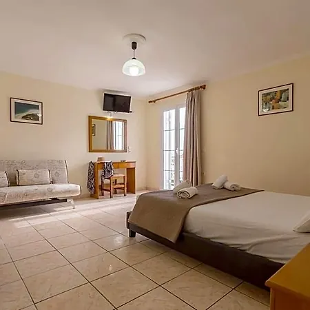 Holidays Hotel