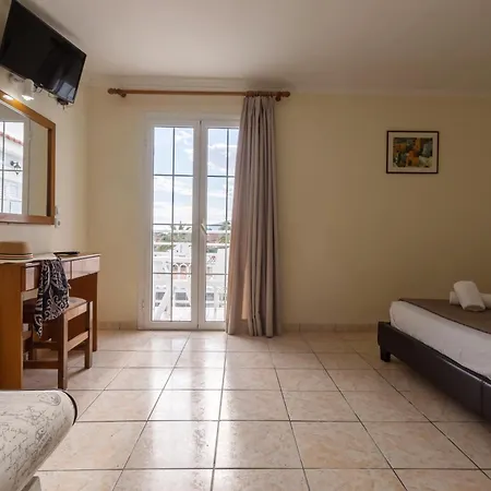 Hotel Holidays Laganas